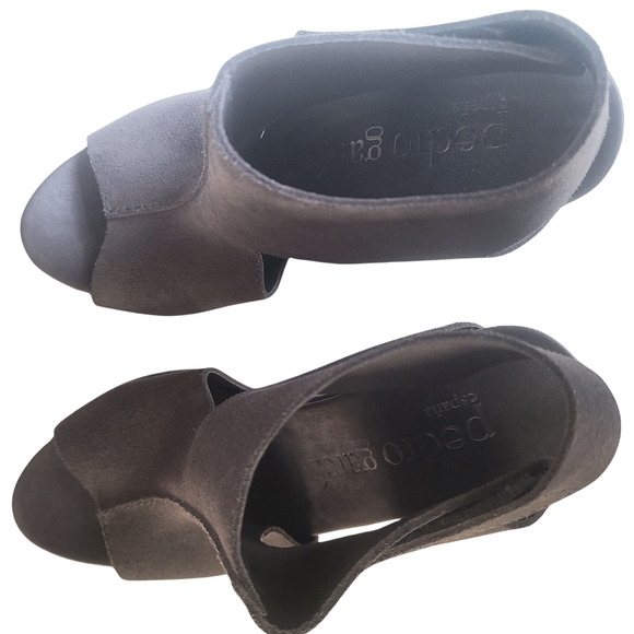 Pedro Garcia Grey Suede Peep Toe Slingback Velcro Platform Wedge Sandal 7.5 - Picture 12 of 13